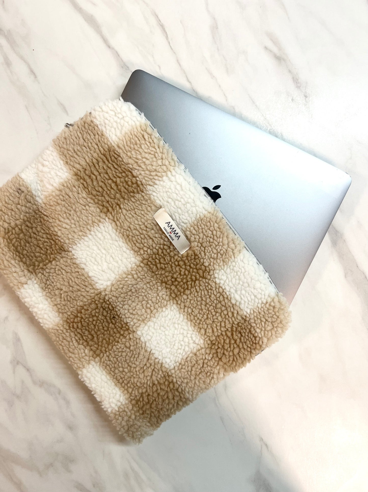 Cocoon fleece computer case