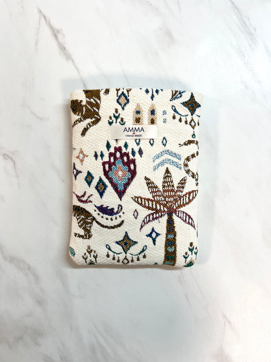 Arty tantrischer Bucheinband aus Jacquard