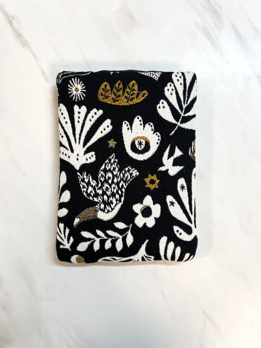 Jacquard-Arty-Dark-Buchcover