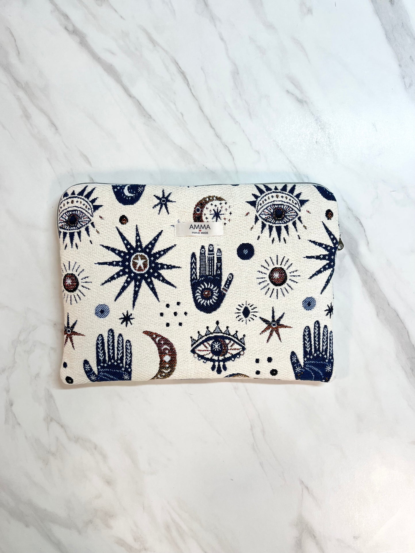 Computerhülle aus Jacquard-Stoff – Arty Blue Karma