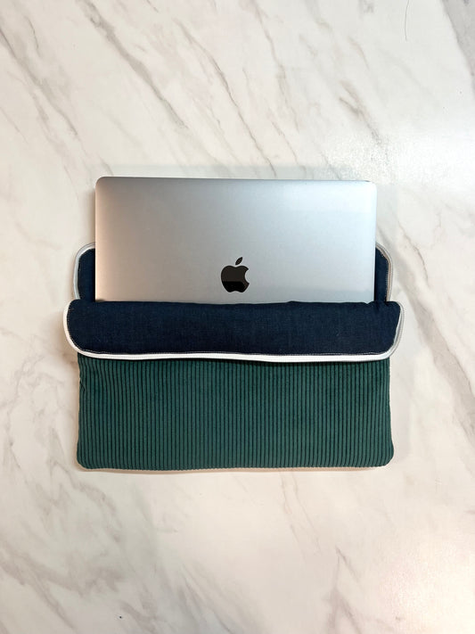 Housse Ordinateur Velours Côtelé Vert Sapin