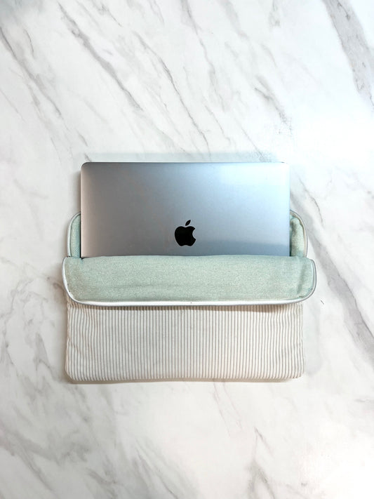 Housse Ordinateur Velours Côtelé Crème