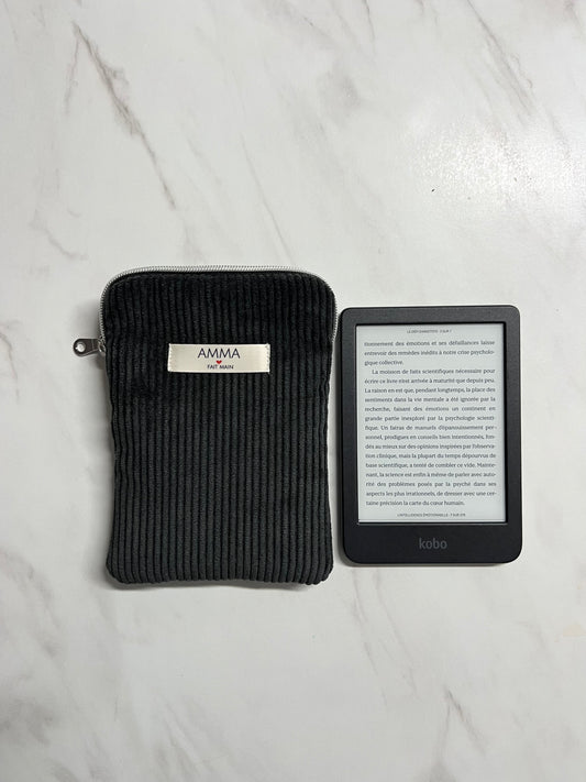 Kindle/Kobo Corduroy E-reader Case in Black