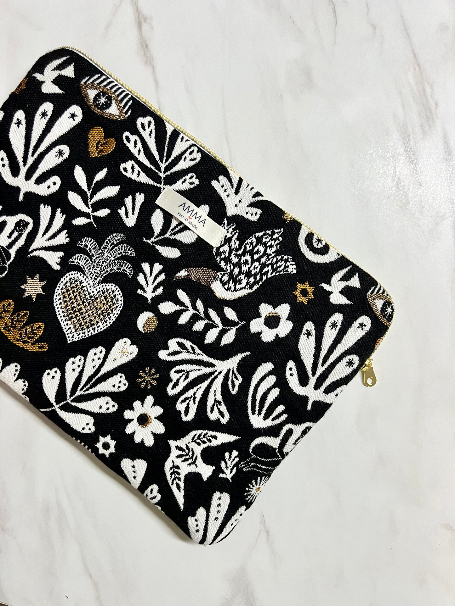 Computerhülle aus Jacquard-Stoff – Arty Dark